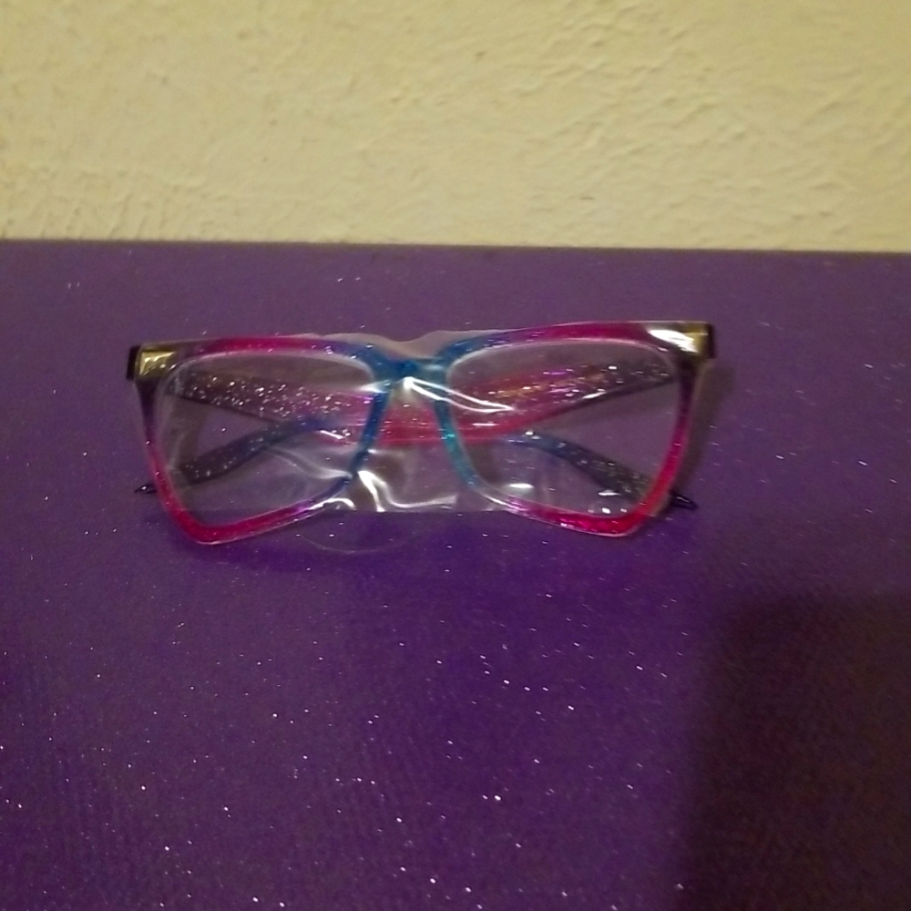 Reading glasses